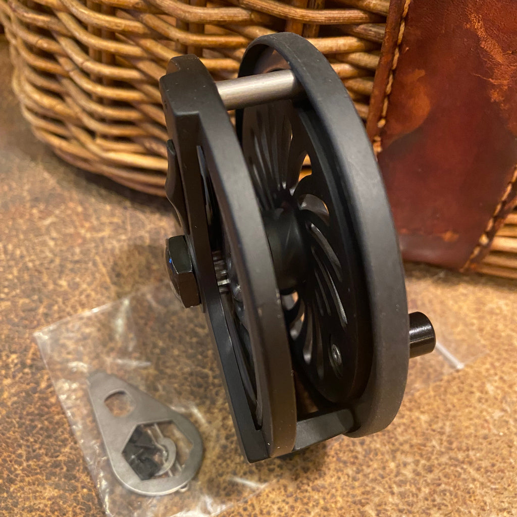 Fenwick A2 Graphite 5/6 Weight Fly Reel