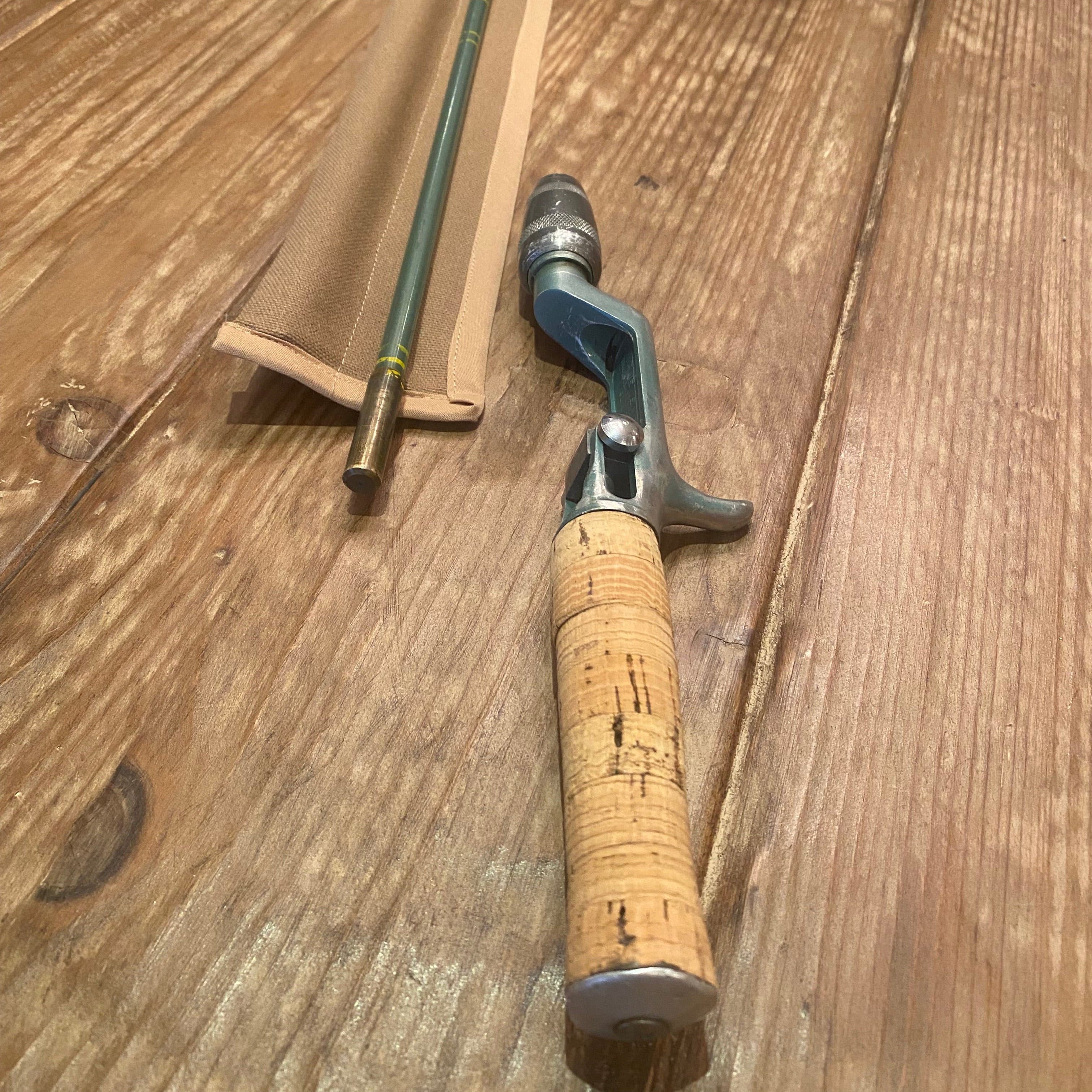 True Temper Green Fiberglass Bait casting Rod