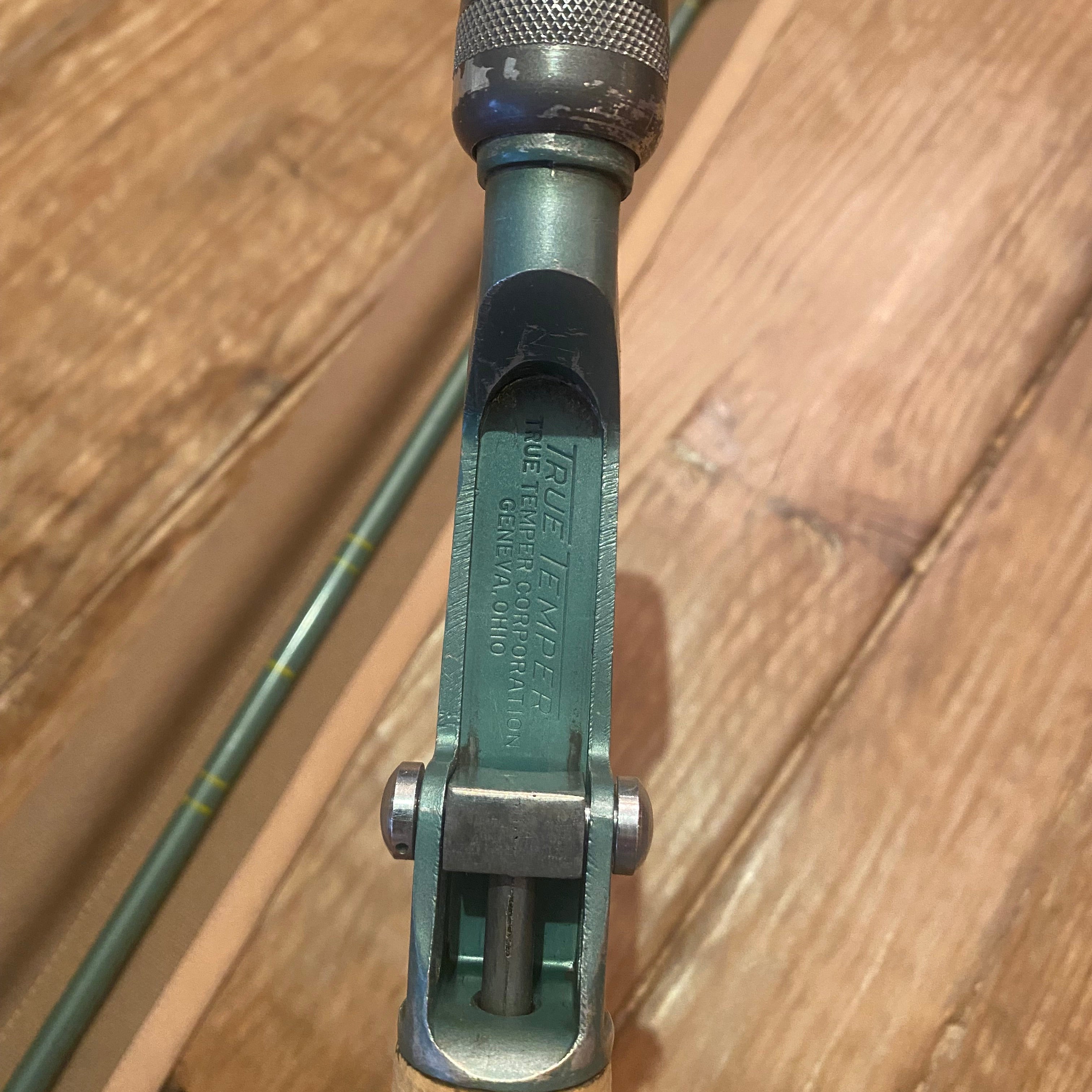 True Temper Green Fiberglass Bait casting Rod